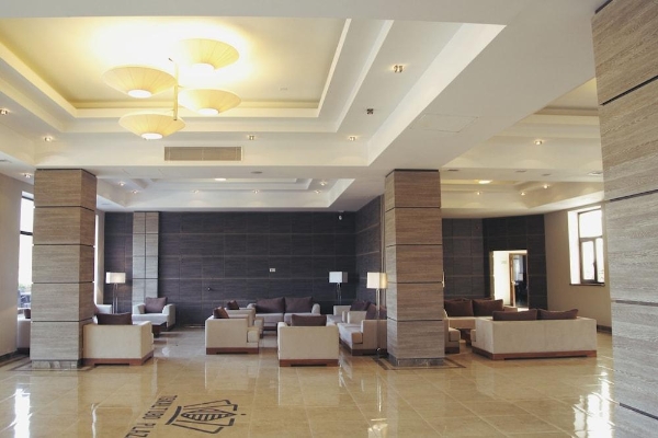 Hotel Tskaltubo Plaza (Tsqaltubo)